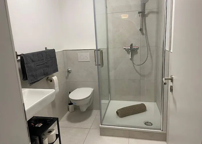 Apartment Kaiserbrunnen Gastromeile, City, Messe & Stadionnah *