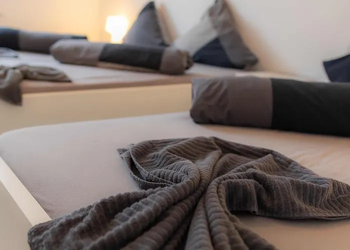 Apartment Kaiserbrunnen Gastromeile, City, Messe & Stadionnah *